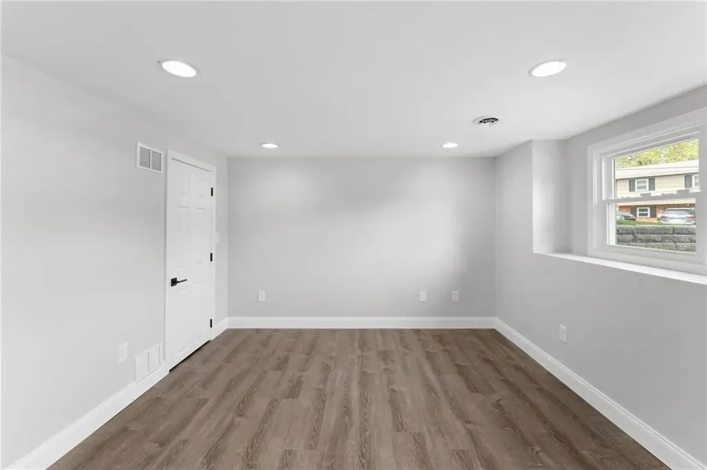 51 Robin Lane West Warwick RI 02893