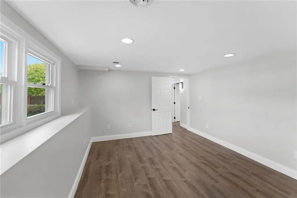 51 Robin Lane West Warwick RI 02893
