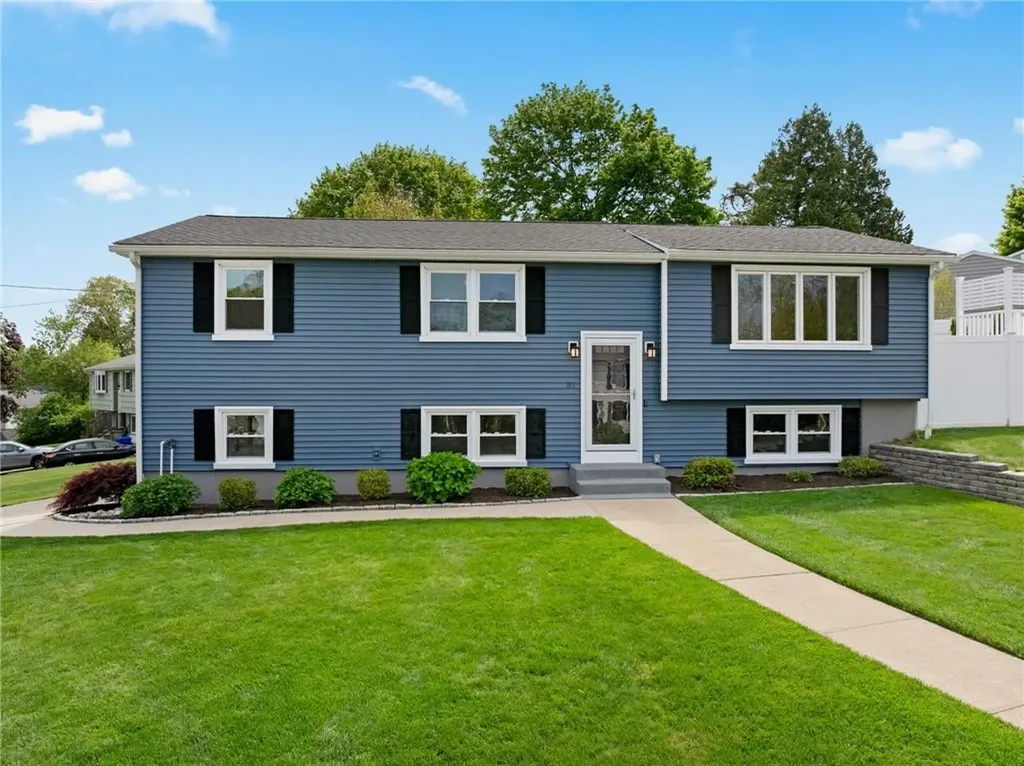 51 Robin Lane West Warwick RI 02893