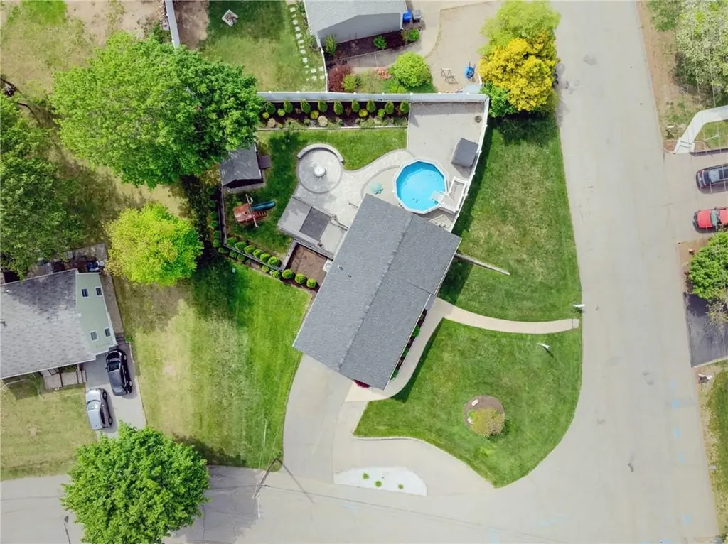 51 Robin Lane West Warwick RI 02893