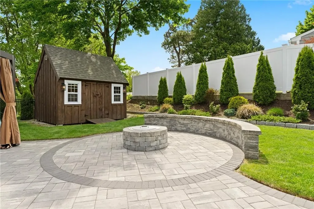 51 Robin Lane West Warwick RI 02893