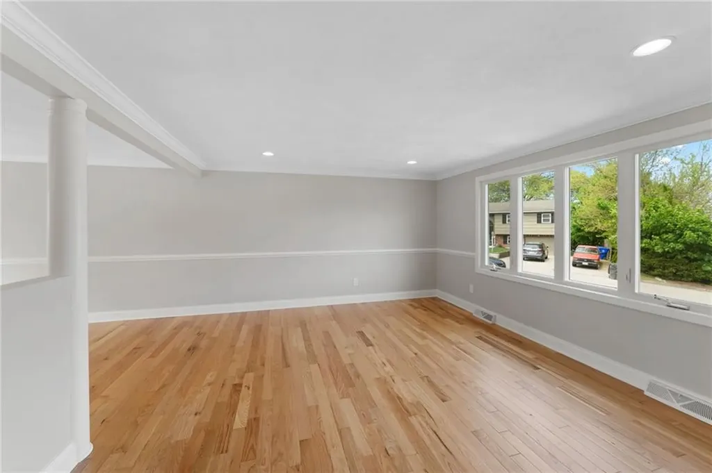 51 Robin Lane West Warwick RI 02893