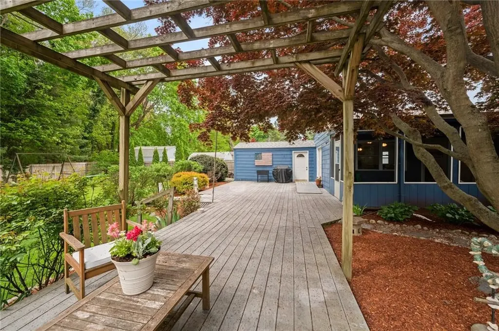 184 Mill Cove Road Warwick RI 02889