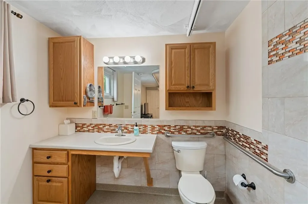 184 Mill Cove Road Warwick RI 02889
