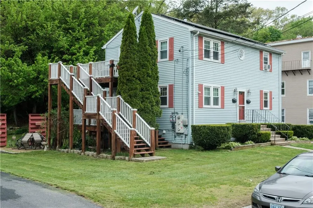 300 4th Avenue Woonsocket RI 02895