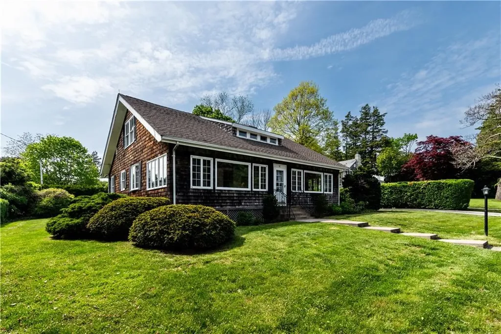 43 Standish Road Jamestown RI 02835