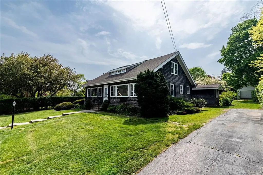 43 Standish Road Jamestown RI 02835