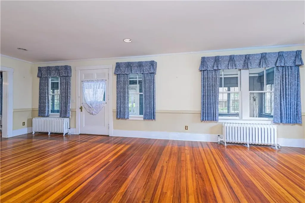 43 Standish Road Jamestown RI 02835