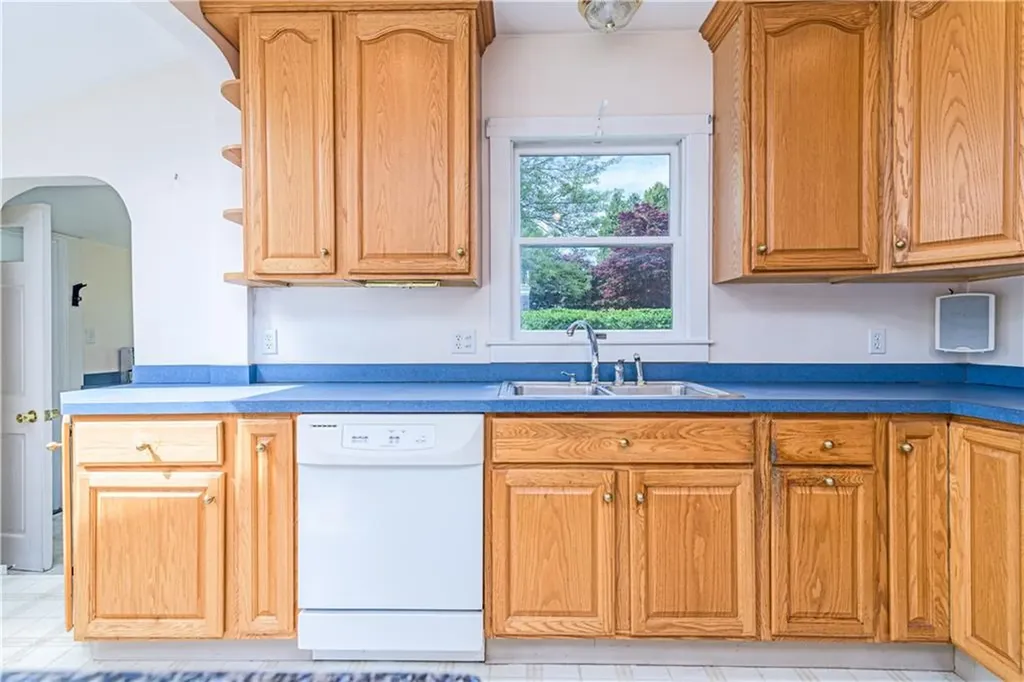 43 Standish Road Jamestown RI 02835