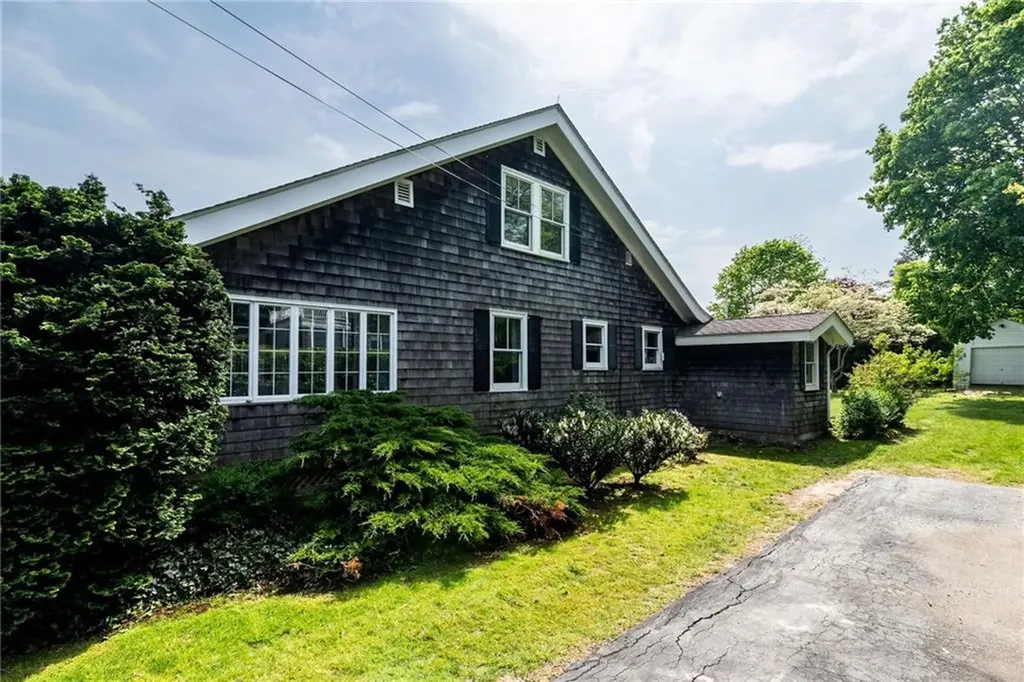 43 Standish Road Jamestown RI 02835