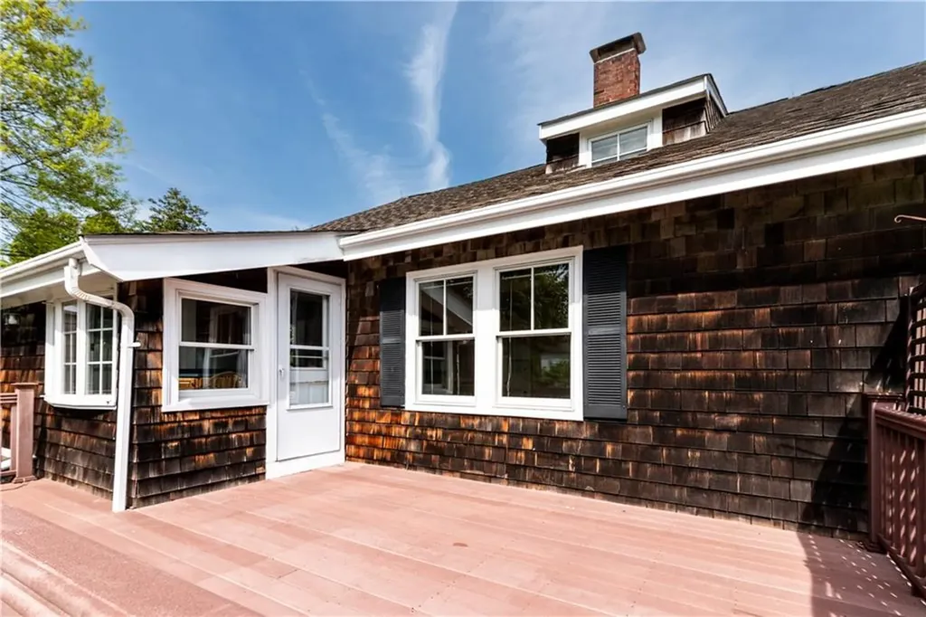 43 Standish Road Jamestown RI 02835