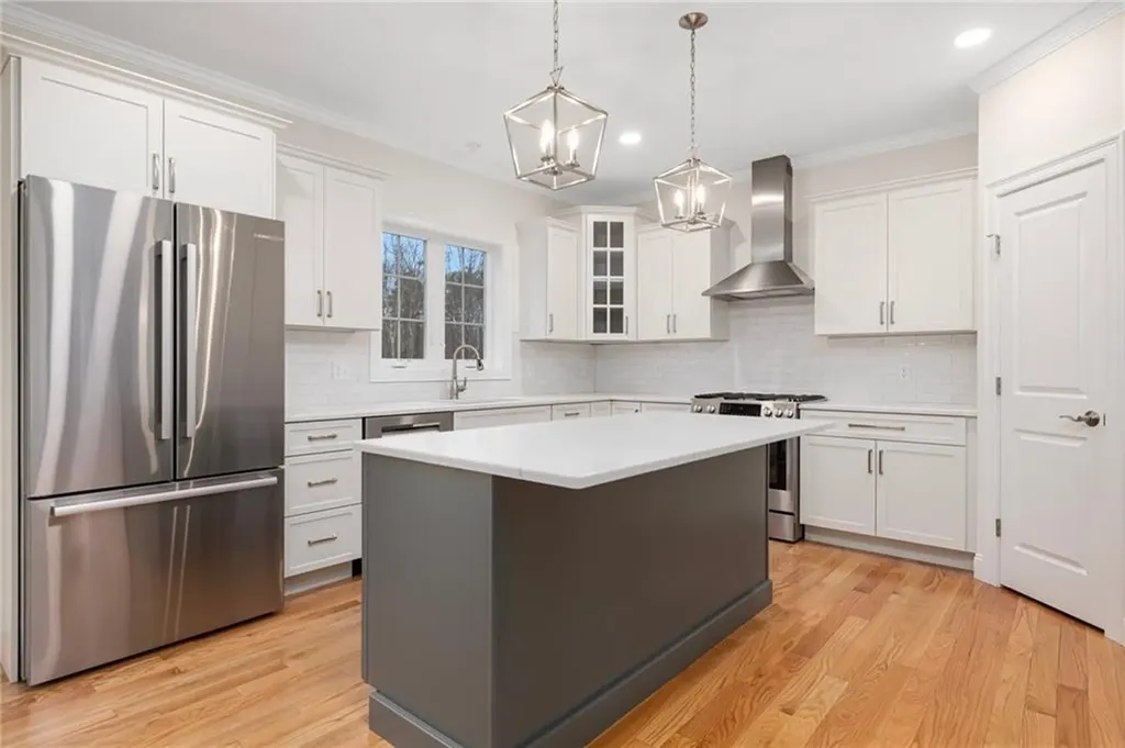 64 Cardinal Road Cranston RI 02921