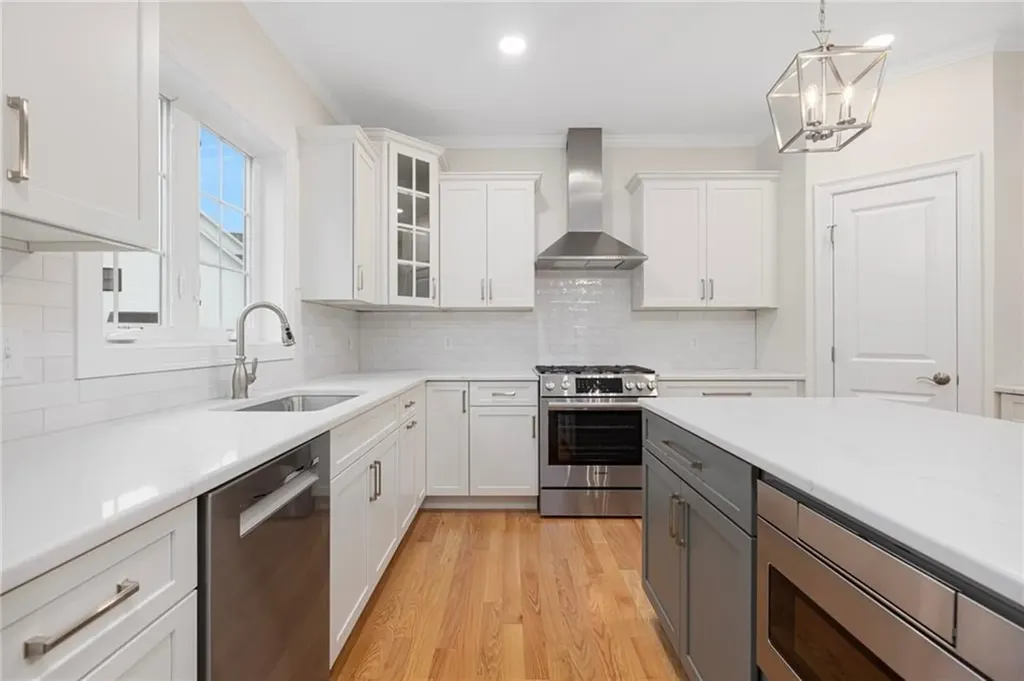 64 Cardinal Road Cranston RI 02921