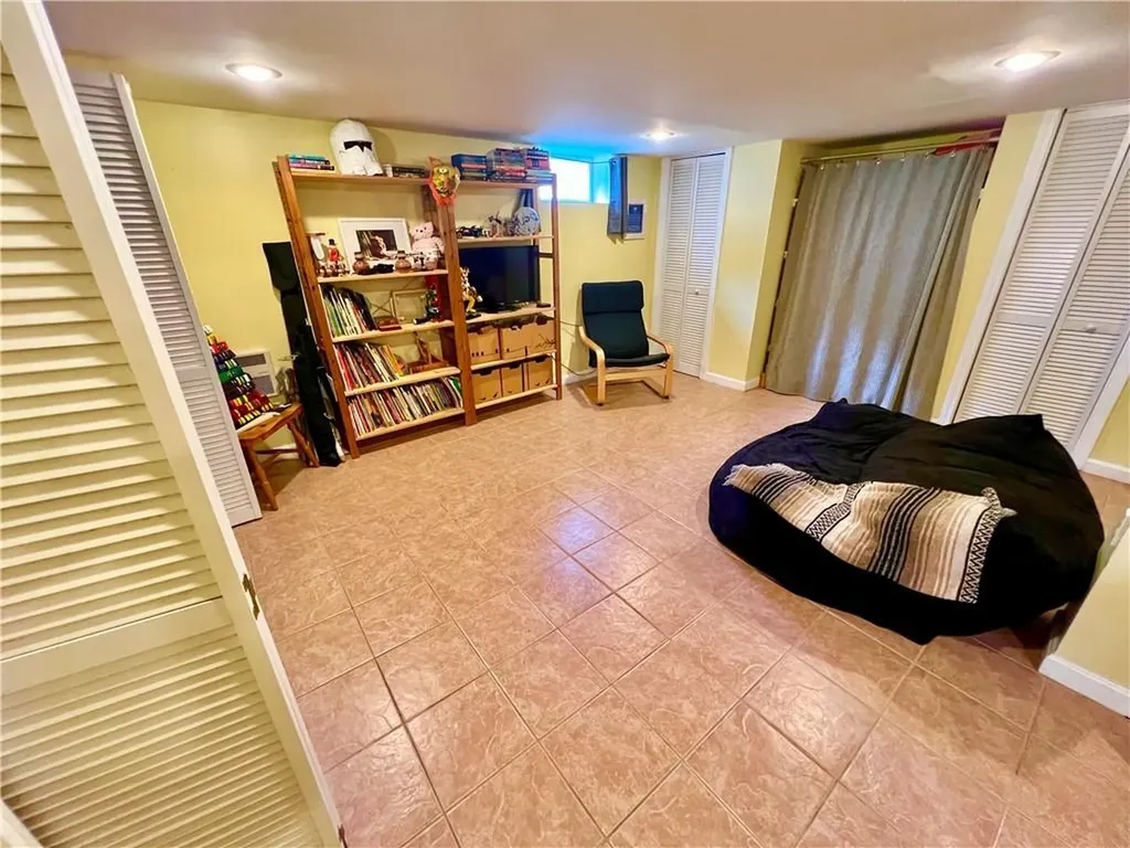 20 Stevens Road Cranston RI 02910