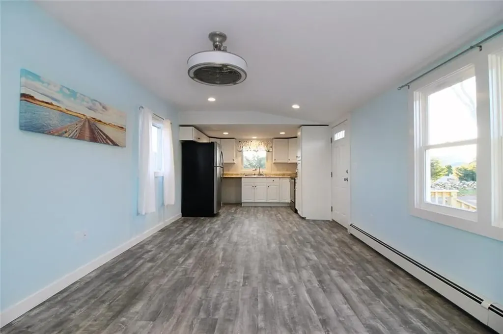 41 Mello Terrace Portsmouth RI 02871