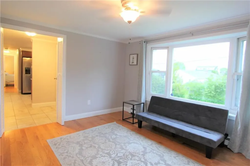 4 Maloney Lane Middletown RI 02842