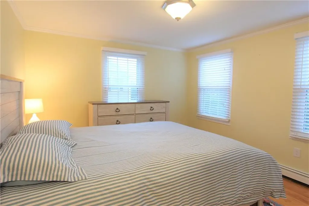 4 Maloney Lane Middletown RI 02842