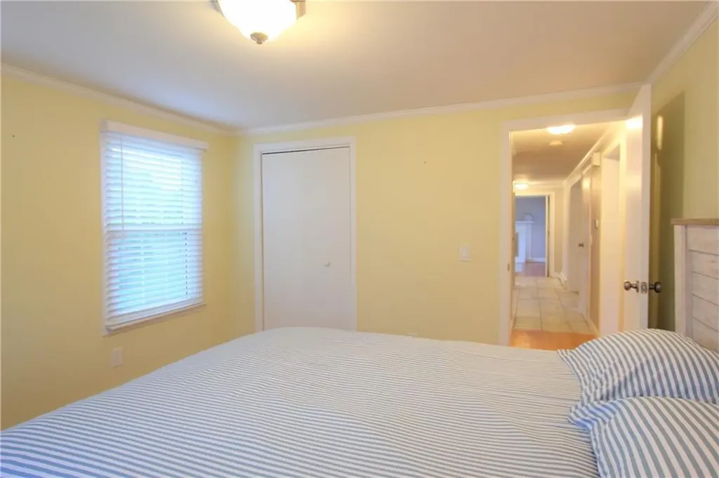 4 Maloney Lane Middletown RI 02842