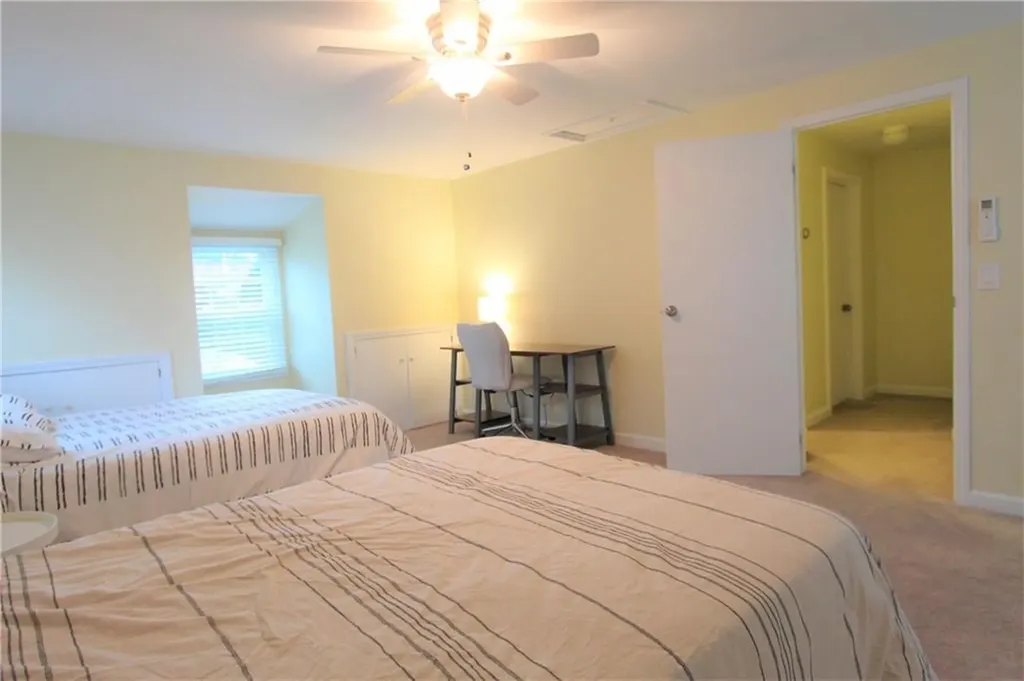 4 Maloney Lane Middletown RI 02842