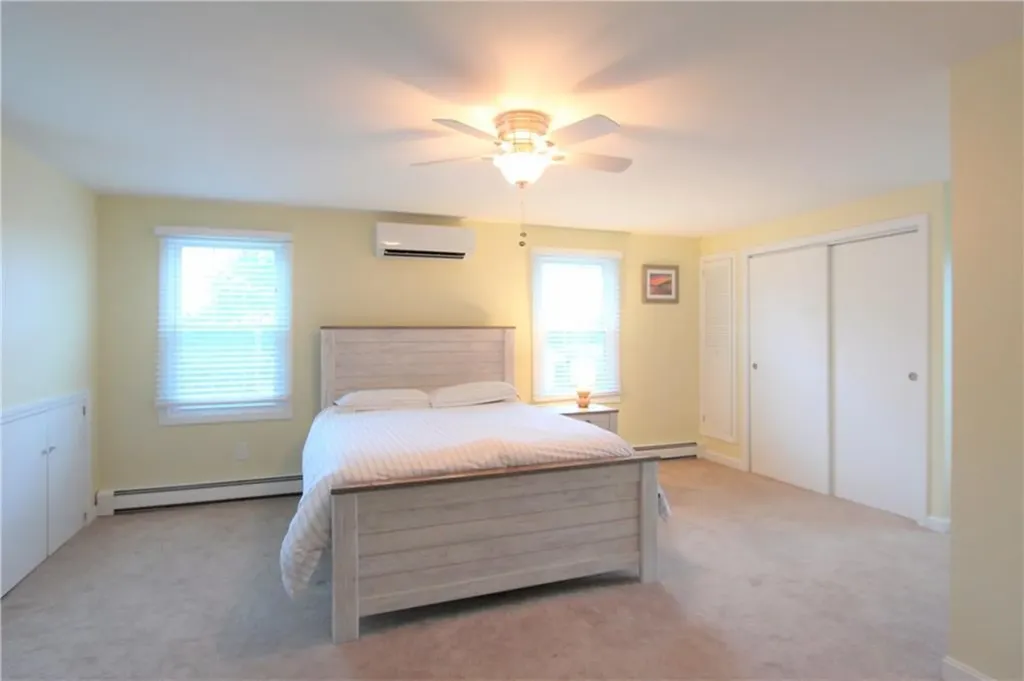 4 Maloney Lane Middletown RI 02842