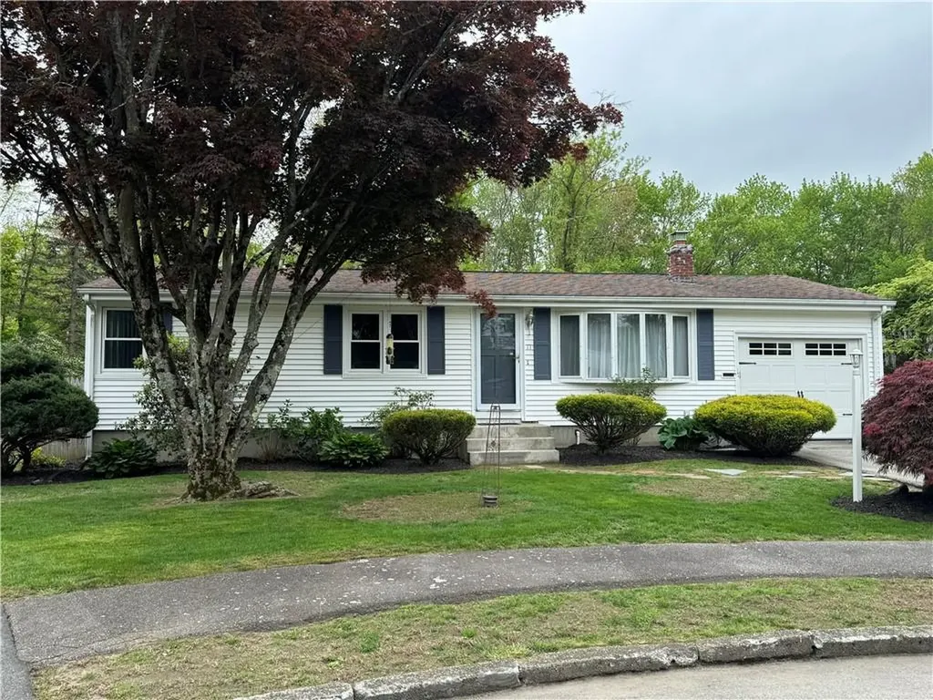 17 Amanda Court Cranston RI 02920