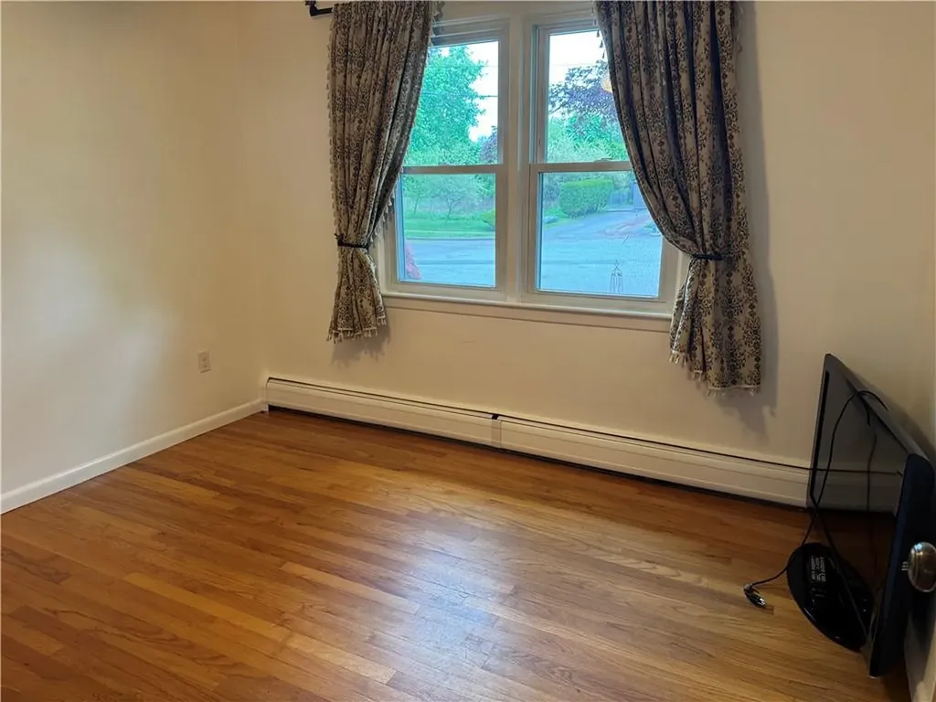 17 Amanda Court Cranston RI 02920