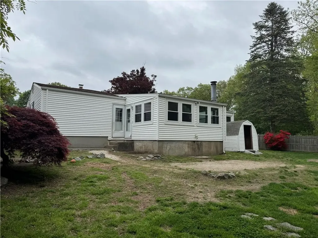 17 Amanda Court Cranston RI 02920