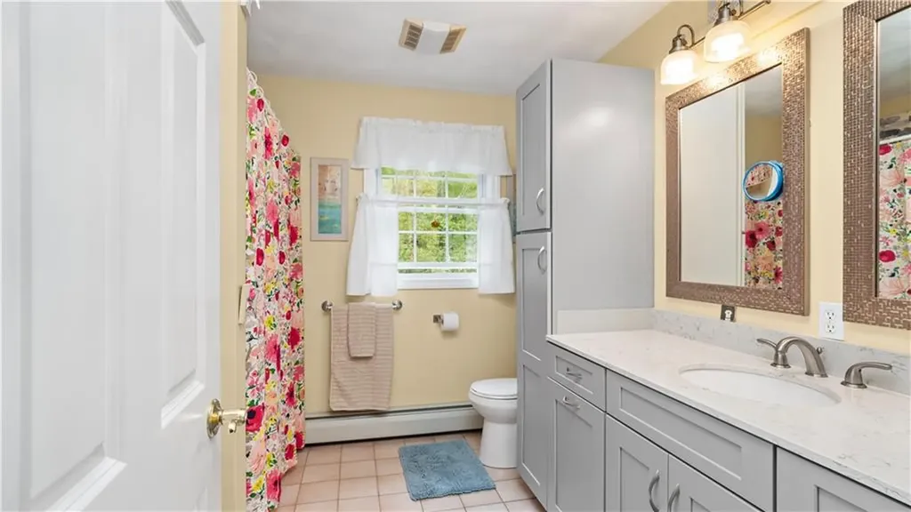 605 Gardner Road Exeter RI 02822