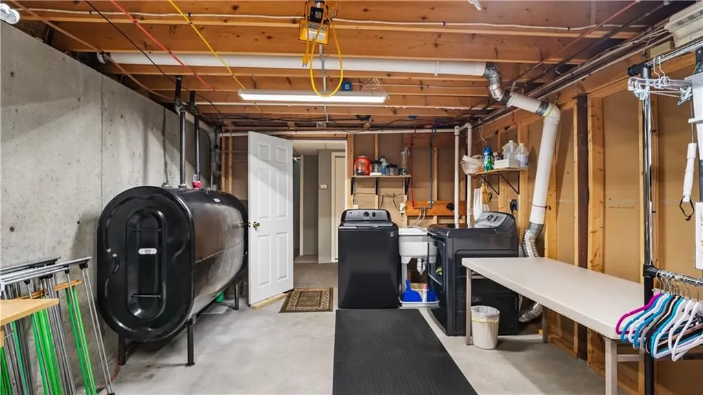 605 Gardner Road Exeter RI 02822