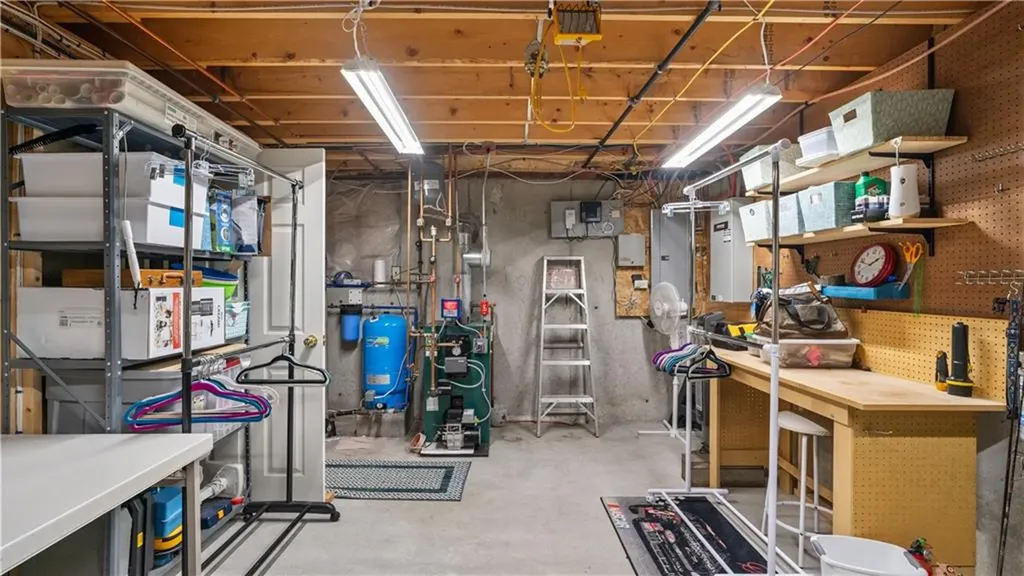 605 Gardner Road Exeter RI 02822