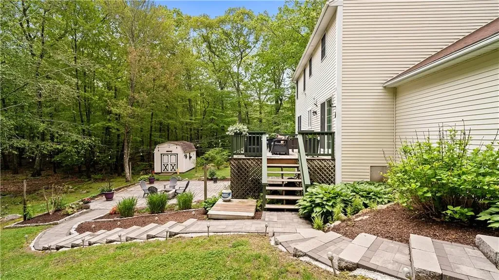 605 Gardner Road Exeter RI 02822