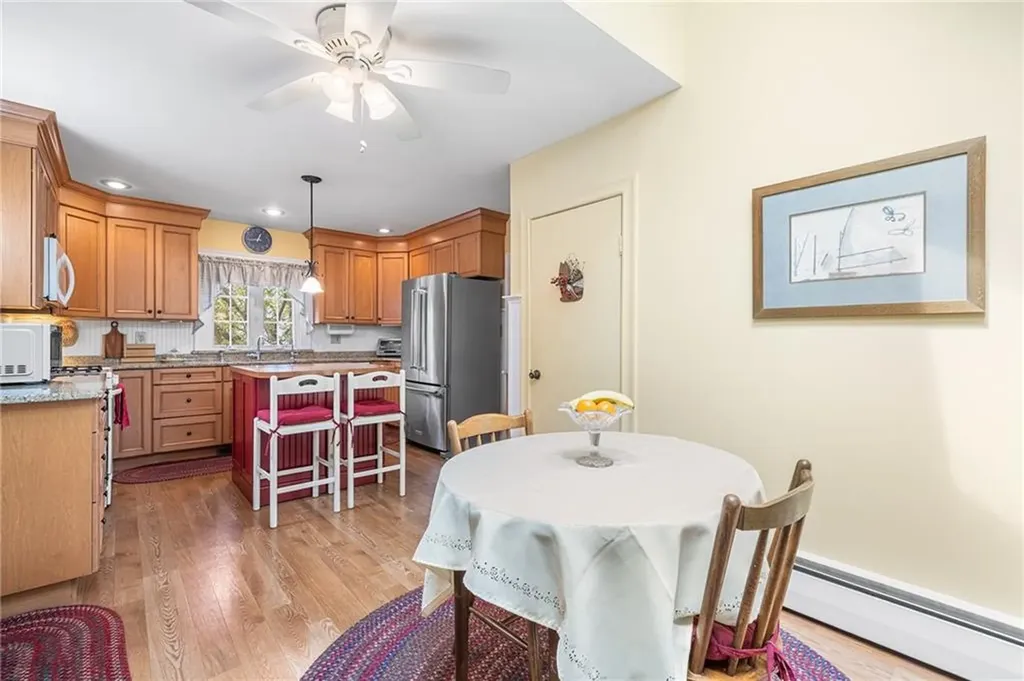 146 Bay View Avenue Bristol RI 02809