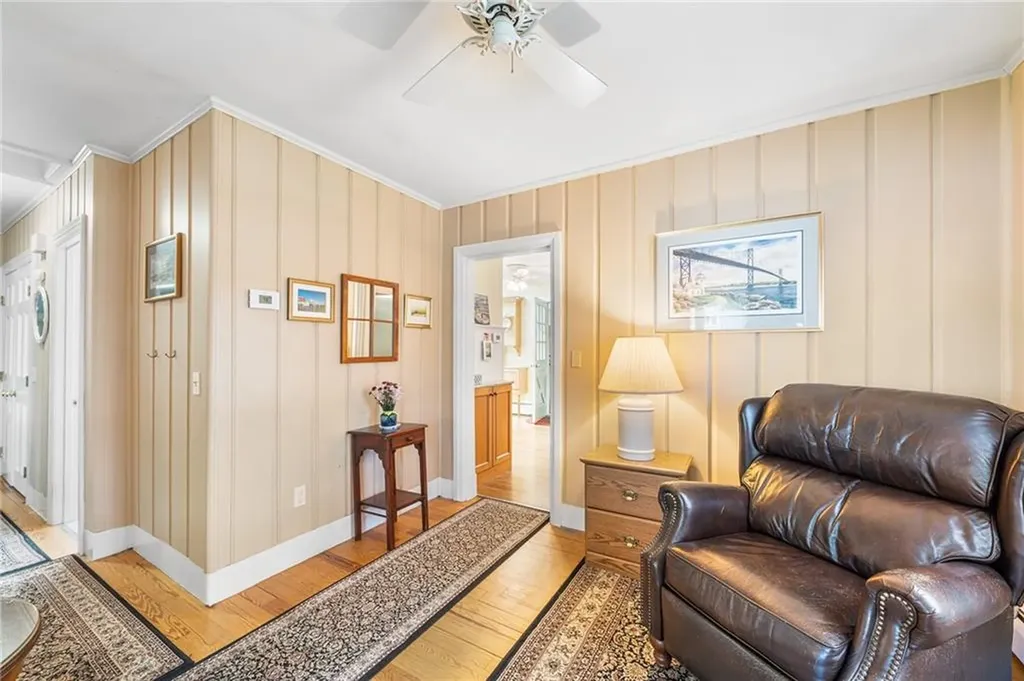 146 Bay View Avenue Bristol RI 02809