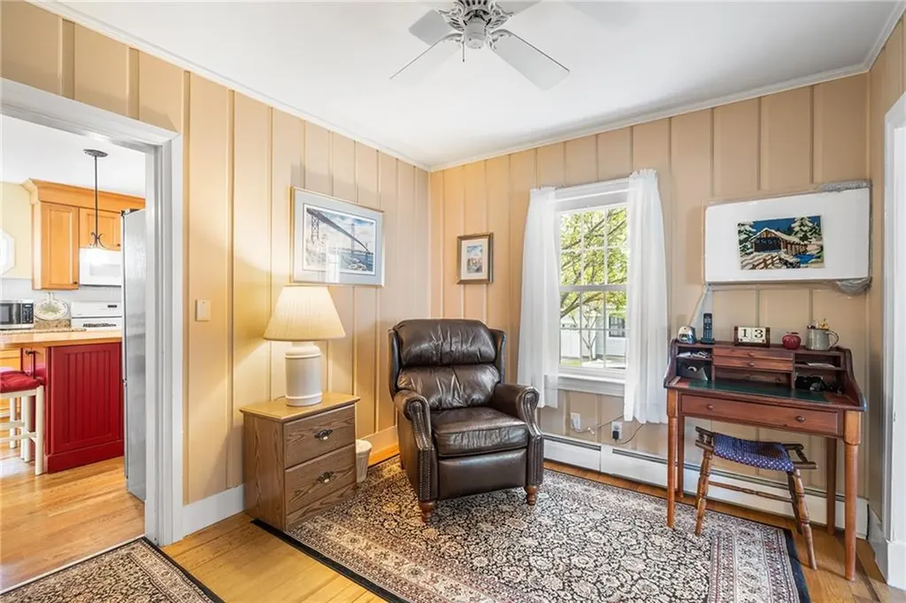 146 Bay View Avenue Bristol RI 02809