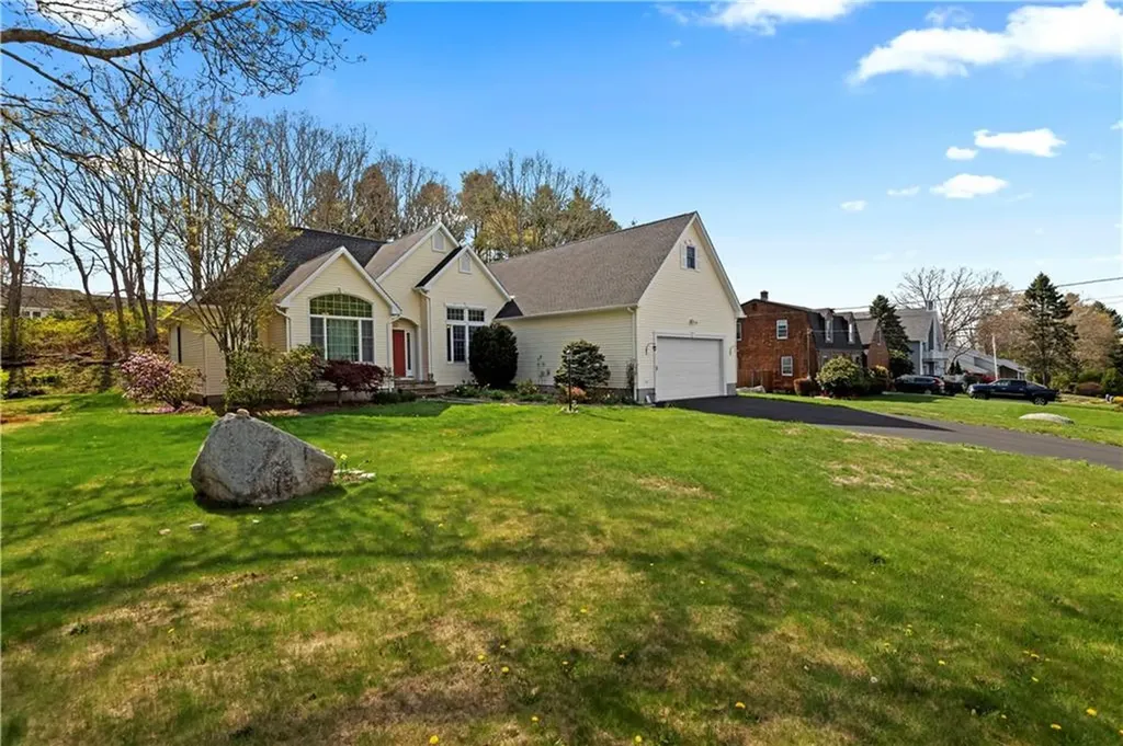 32 Trolley Lane Westerly RI 02891