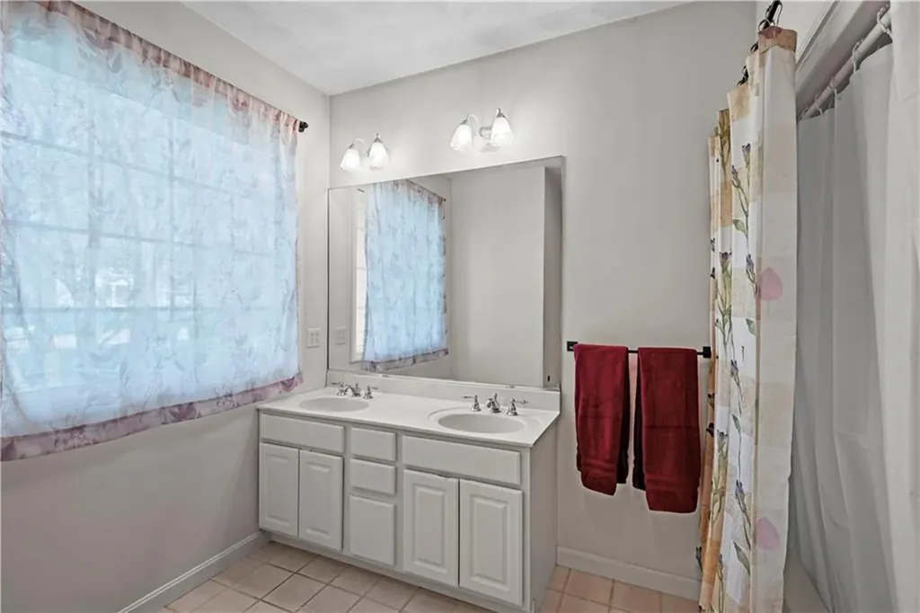 32 Trolley Lane Westerly RI 02891