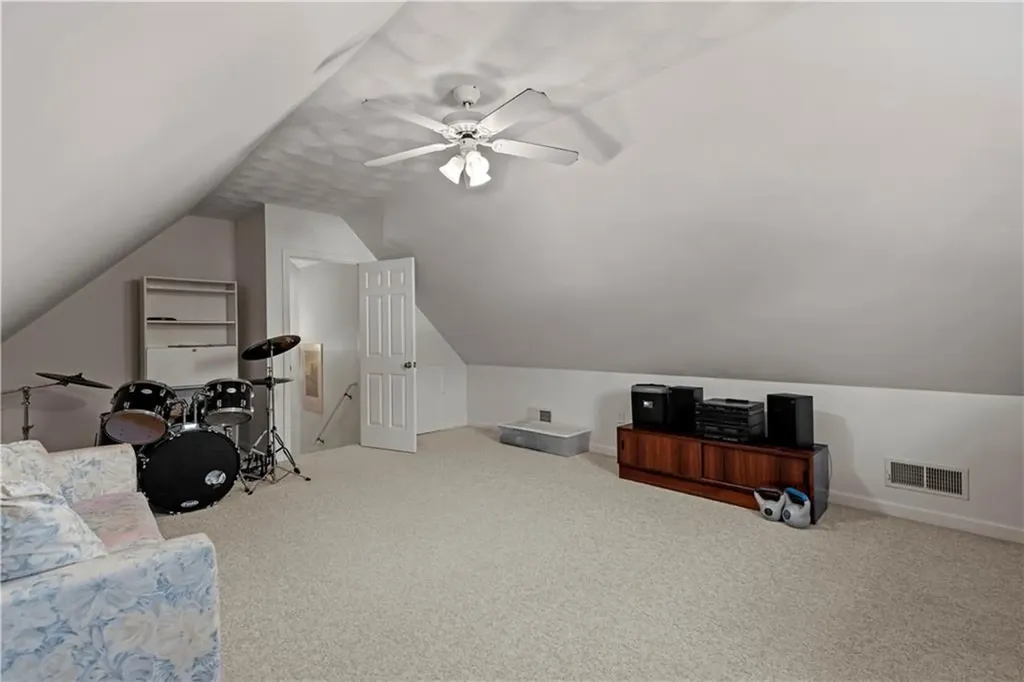 32 Trolley Lane Westerly RI 02891