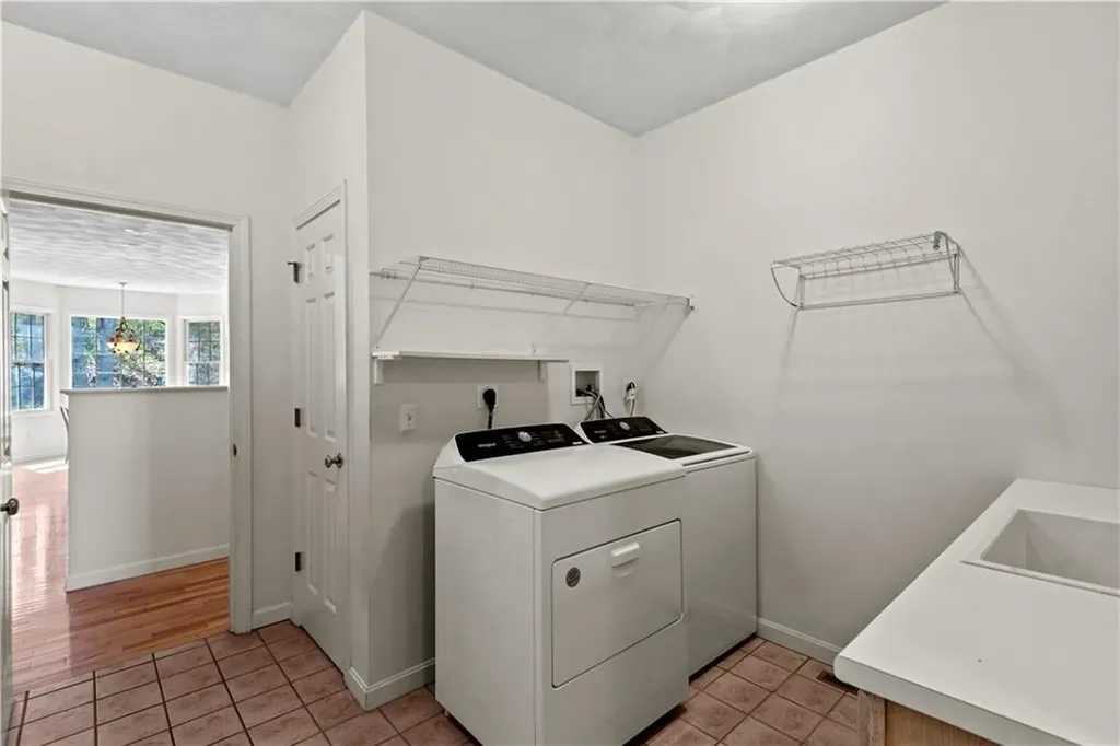 32 Trolley Lane Westerly RI 02891