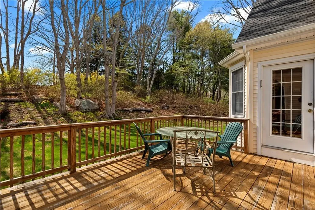 32 Trolley Lane Westerly RI 02891