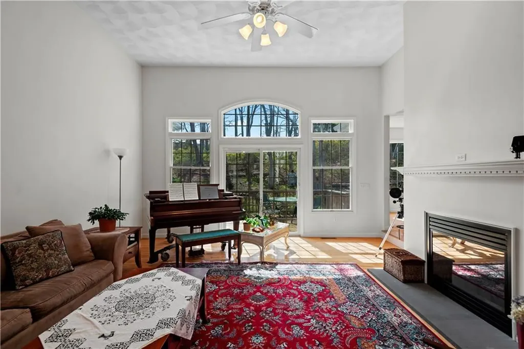 32 Trolley Lane Westerly RI 02891
