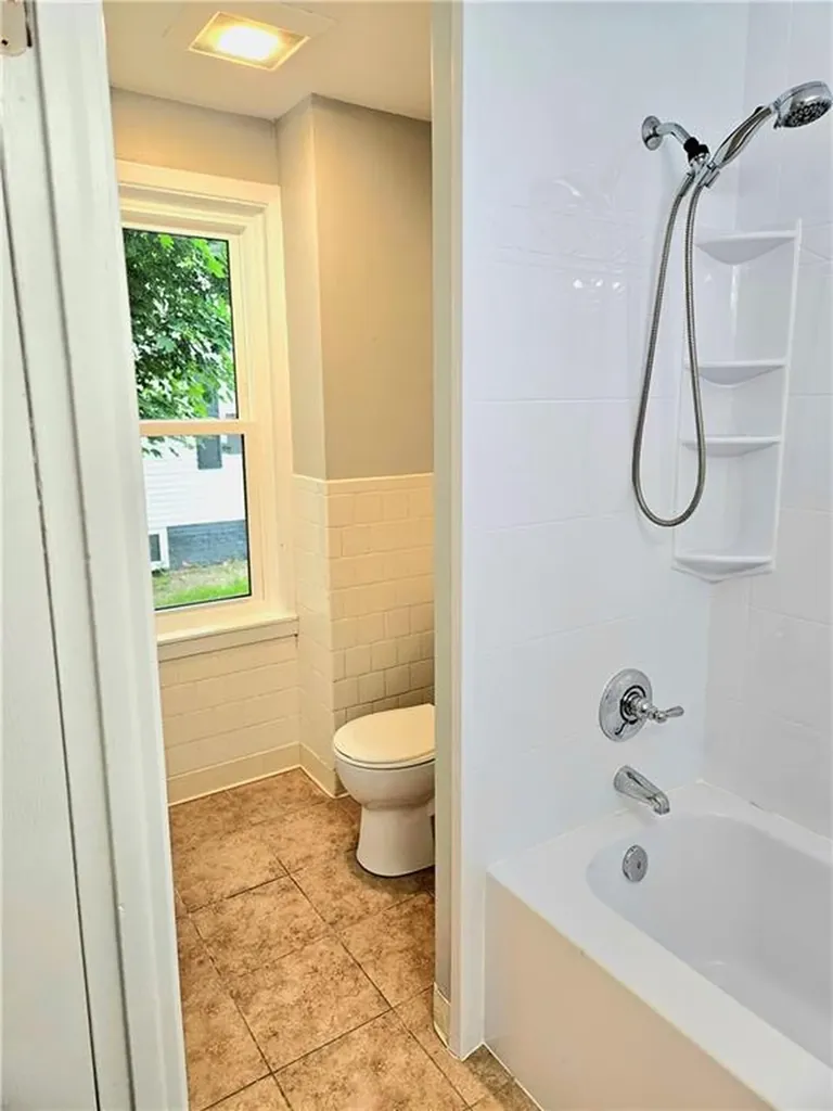 29 Arthur Street Warwick RI 02888