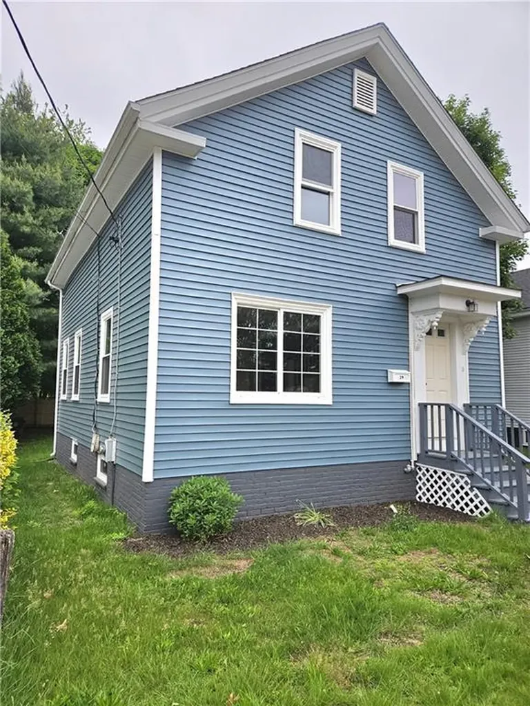 29 Arthur Street Warwick RI 02888