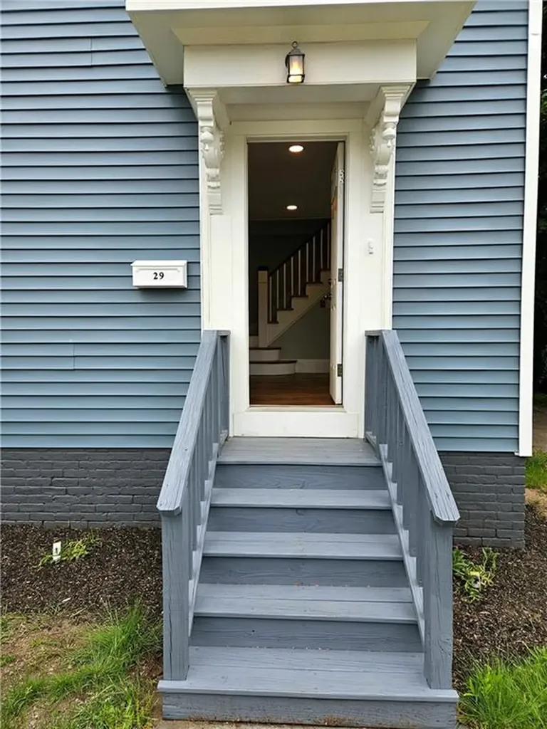 29 Arthur Street Warwick RI 02888
