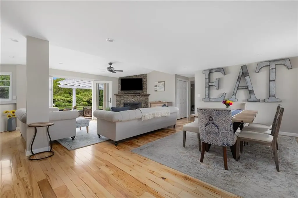 45 Cliff Drive Narragansett RI 02882
