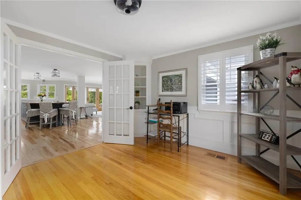 45 Cliff Drive Narragansett RI 02882