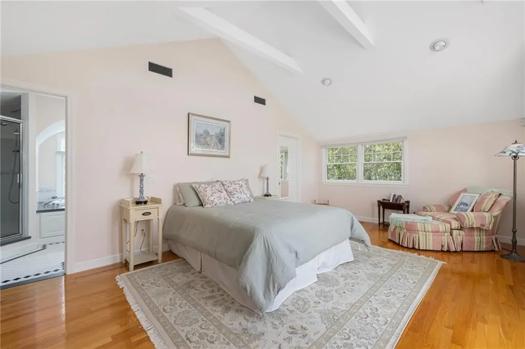 45 Cliff Drive Narragansett RI 02882