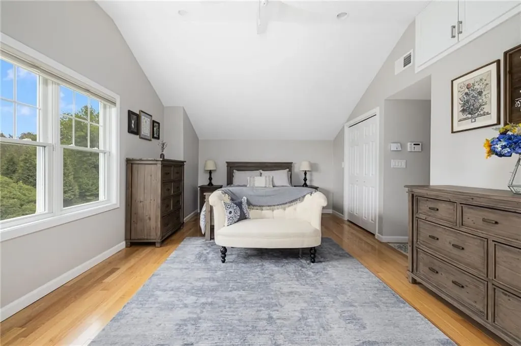 45 Cliff Drive Narragansett RI 02882