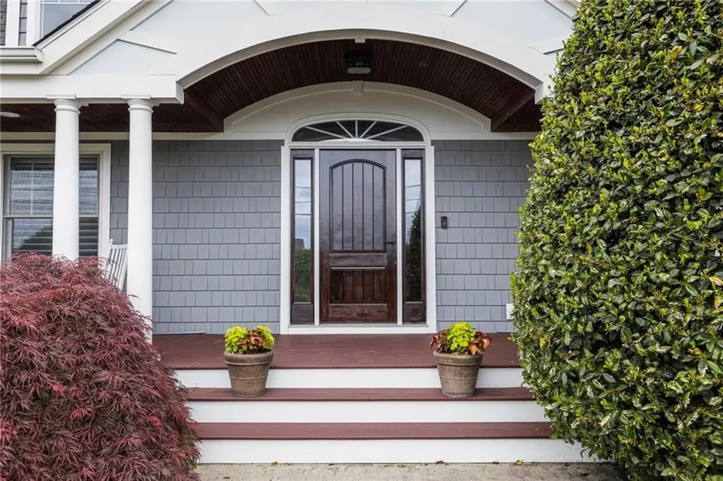45 Cliff Drive Narragansett RI 02882