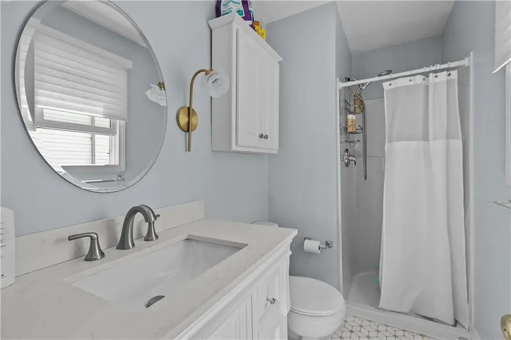17 Narragansett Avenue Newport RI 02840