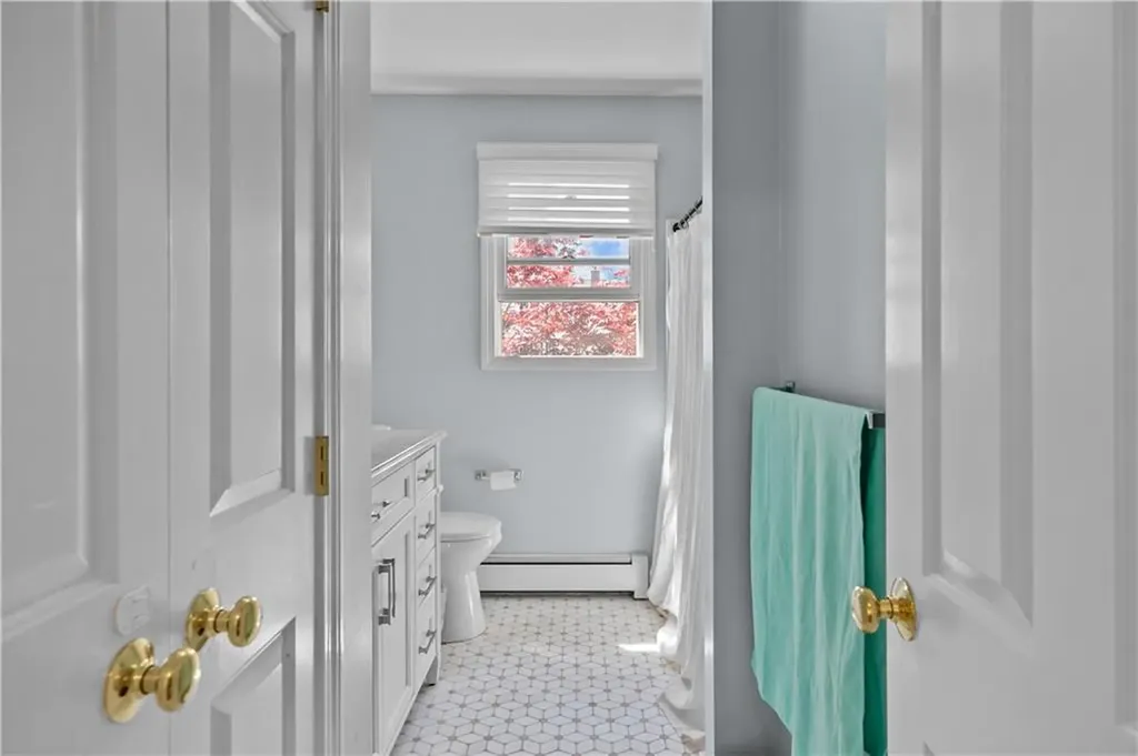 17 Narragansett Avenue Newport RI 02840